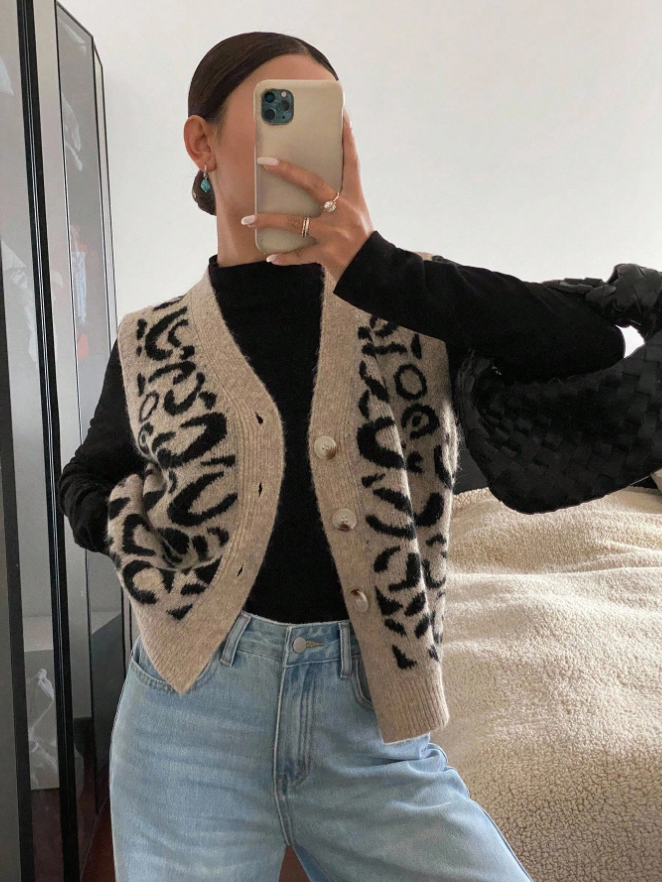 Icondet – Leopard Pattern Knit Vest
