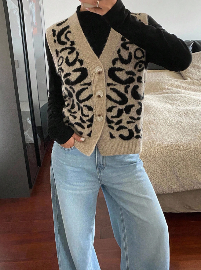 Icondet – Leopard Pattern Knit Vest